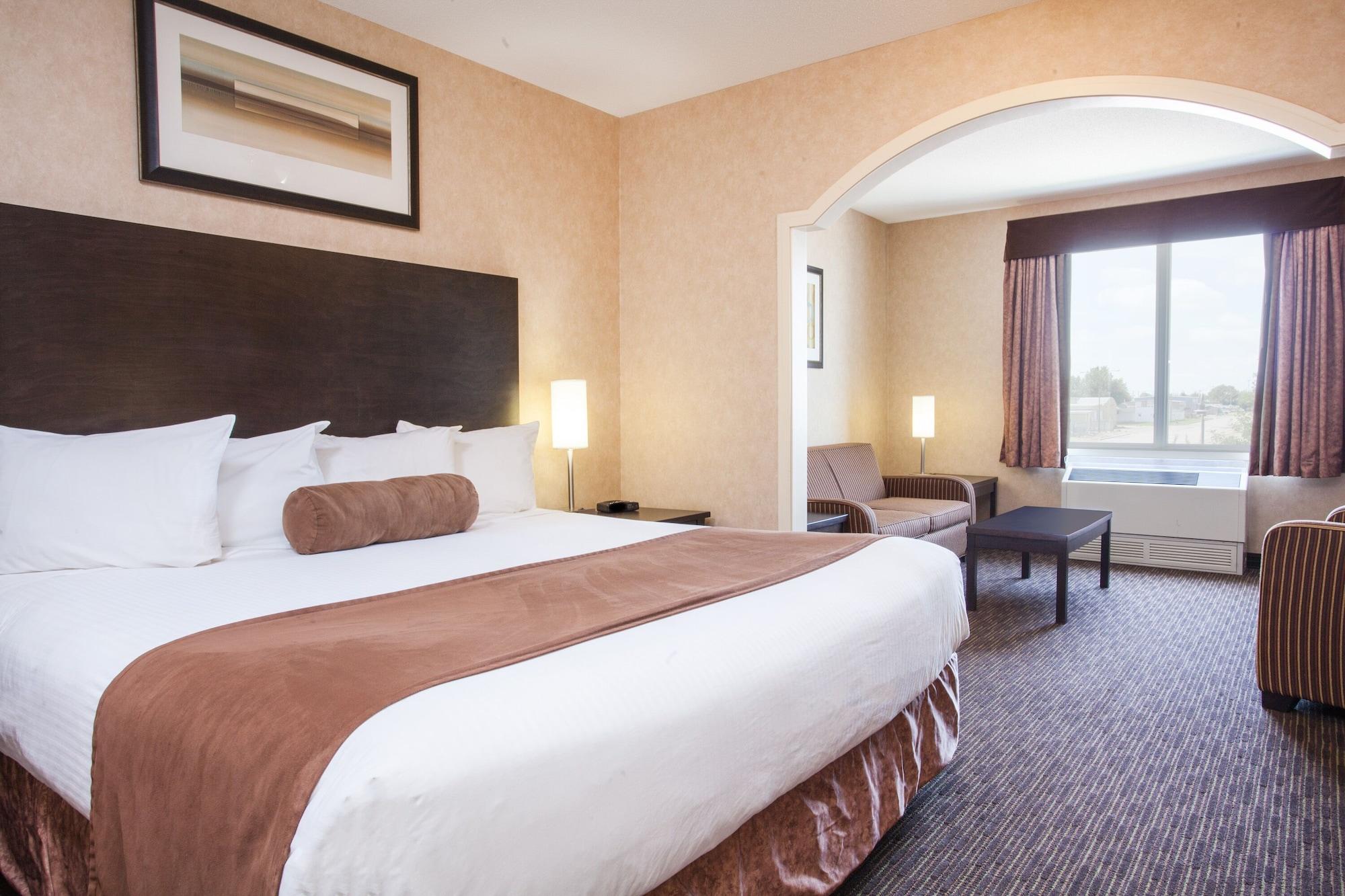 Ramada By Wyndham Estevan Esterno foto